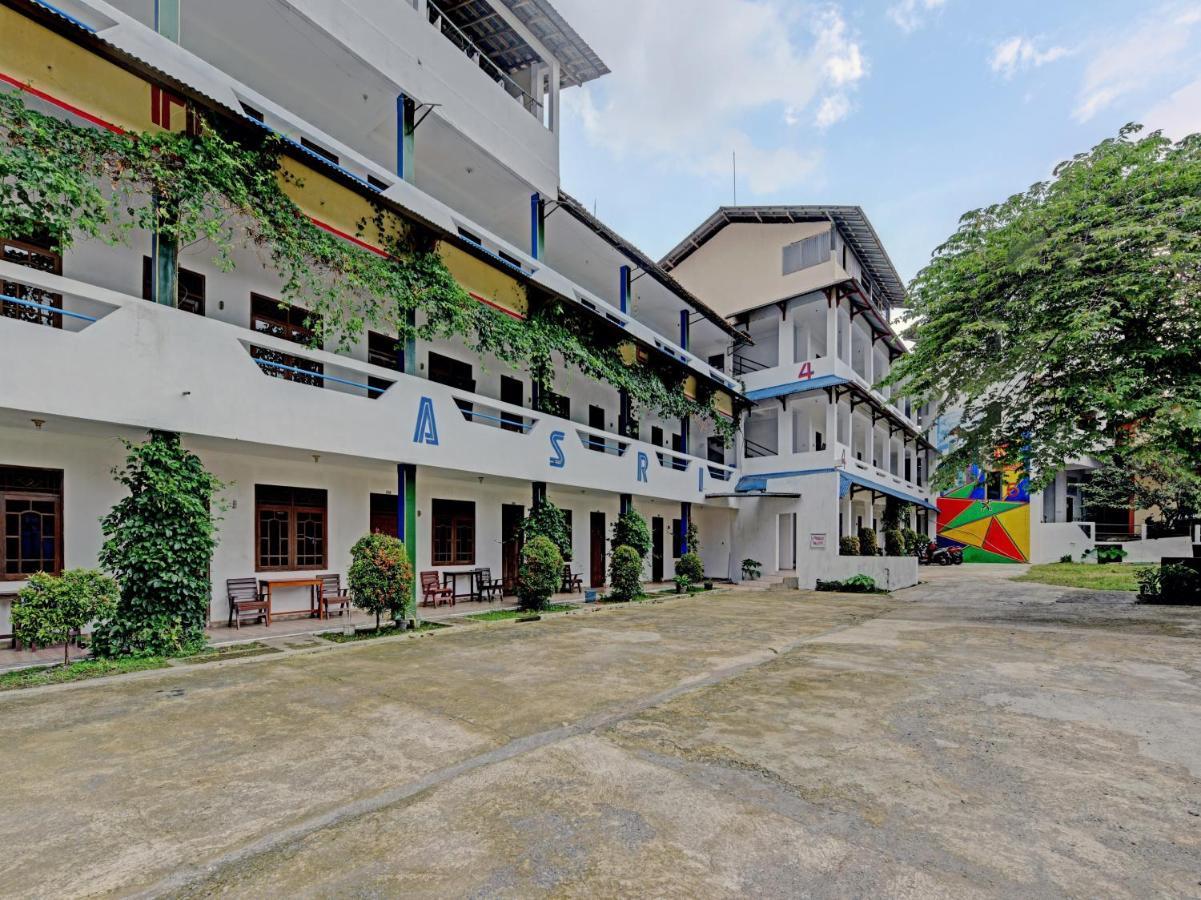 Oyo 90309 Hotel Asri 2 Banjarnegara Exterior foto