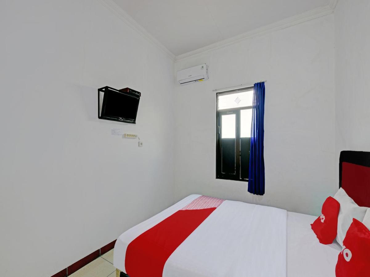 Oyo 90309 Hotel Asri 2 Banjarnegara Exterior foto