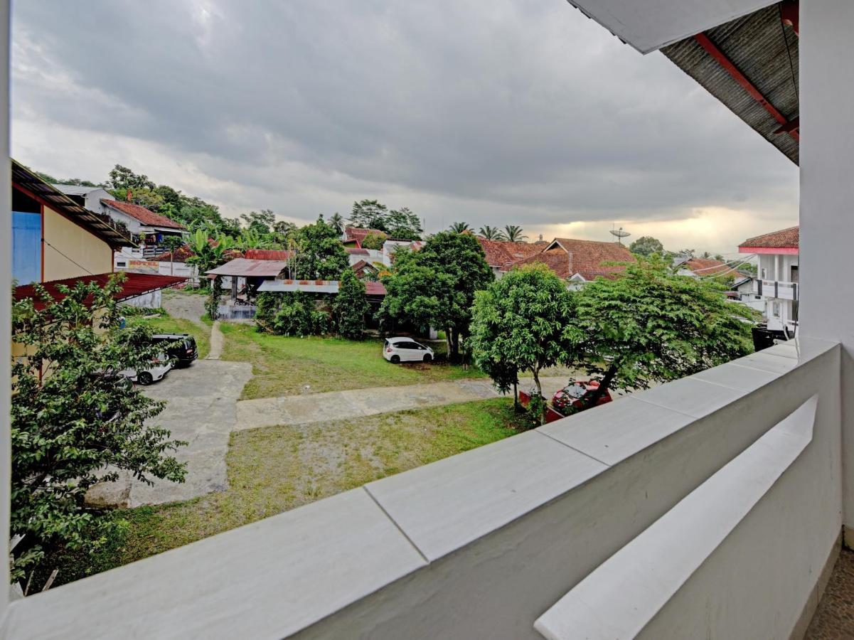 Oyo 90309 Hotel Asri 2 Banjarnegara Exterior foto